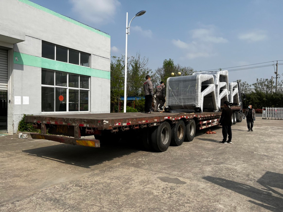 公交站臺發貨案例 公交站臺發貨案例